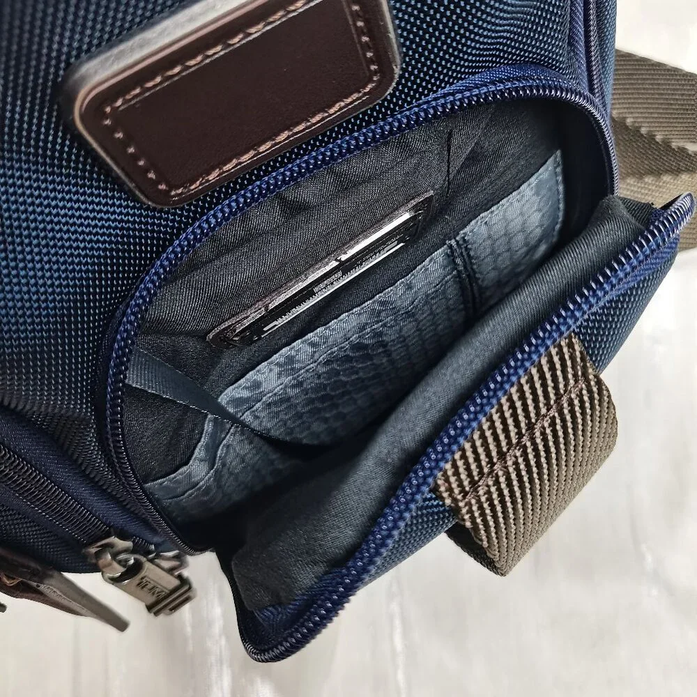 Tumi sling bag